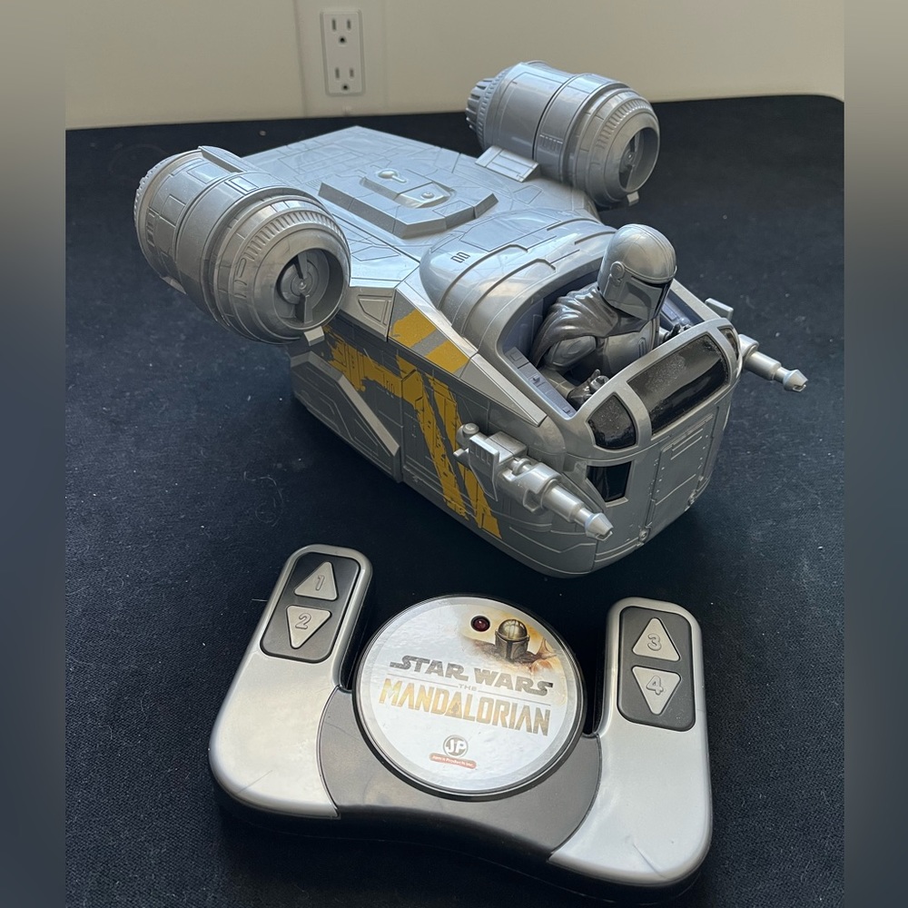 Star Wars - The Mandalorian The RazorCrest R/C